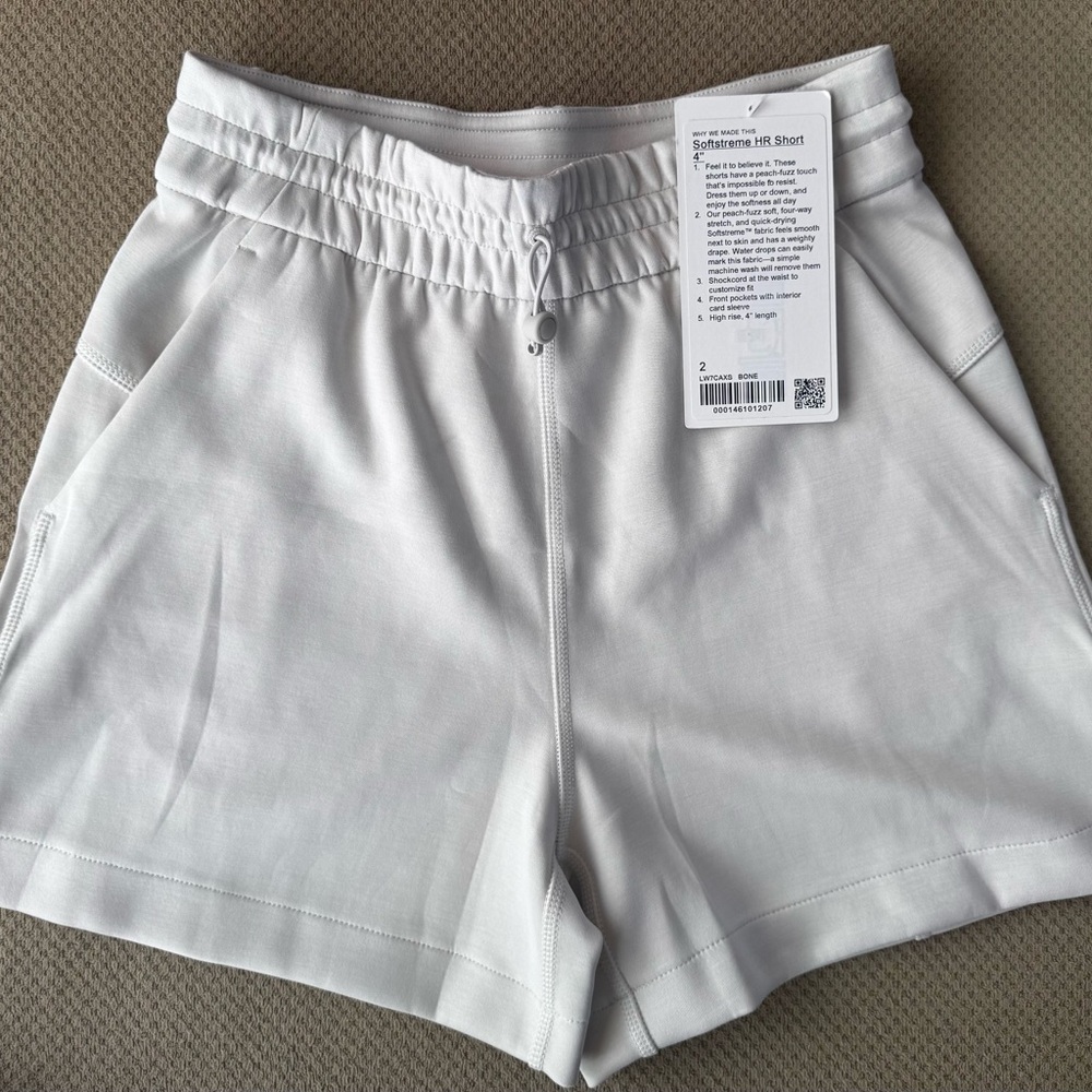 Lululemon soft stream Shorts